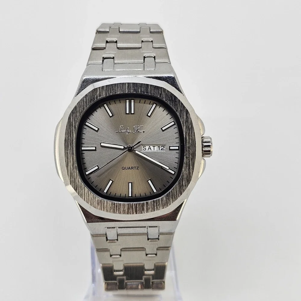 Lucky Fours Men's Watch 44MM Champagne Dial Day Date Gray Band 8